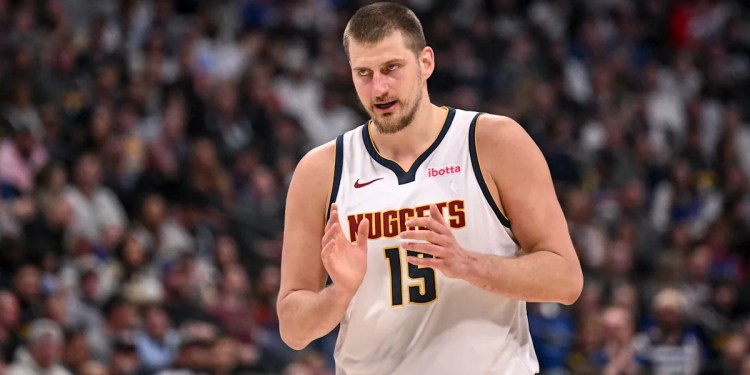 Nikola Jokić joins Oscar Robertson and Russell Westbrook as only NBA players to average triple-double Nikola Jokić joins Oscar Robertson and Russell Westbrook as only NBA players to average triple-double