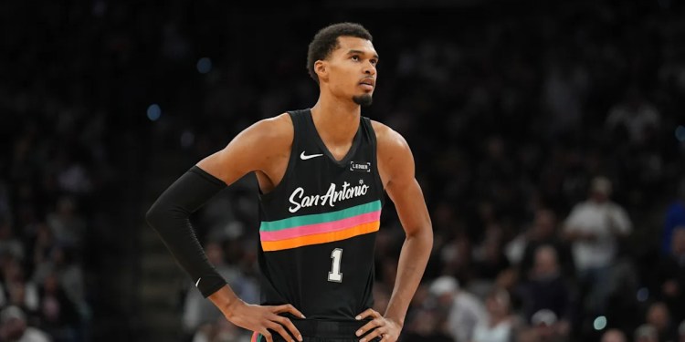 Victor Wembanyama sidelined due to left calf strain
Re-evaluation expected in 2-3 weeks Victor Wembanyama sidelined due to left calf strain
Re-evaluation expected in 2-3 weeks