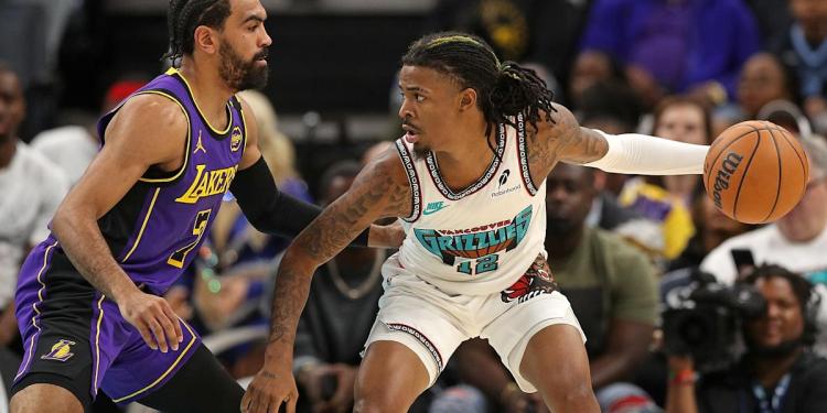 Grizzlies star Ja Morant leaves win over Lakers early with hamstring injury after missed dunk Grizzlies star Ja Morant leaves win over Lakers early with hamstring injury after missed dunk