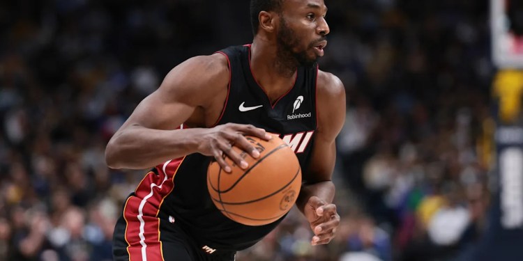 Darius Garland exits game after re-injuring toe
Wiggins scores game-winning dunk for Heat Darius Garland exits game after re-injuring toe
Wiggins scores game-winning dunk for Heat