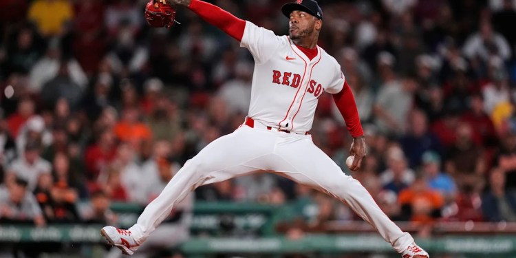Red Sox reach extension with veteran closer Aroldis Chapman amid career campaign Red Sox reach extension with veteran closer Aroldis Chapman amid career campaign