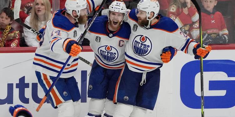 Stanley Cup Final: Connor McDavid leads Oilers in Game 5 thriller to send series back to Edmonton Stanley Cup Final: Connor McDavid leads Oilers in Game 5 thriller to send series back to Edmonton