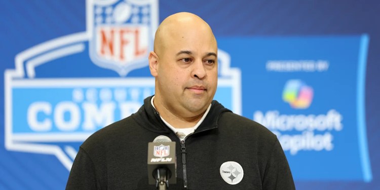 Steelers sign general manager Omar Khan to 3-year extension after productive offseason Steelers sign general manager Omar Khan to 3-year extension after productive offseason