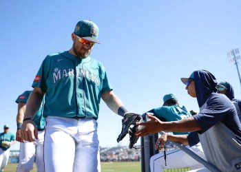 Cubs defeat Mariners 7-1 Cubs defeat Mariners 7-1