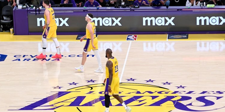 Lakers’ Big Three Seeks Team Chemistry Lakers’ Big Three Seeks Team Chemistry