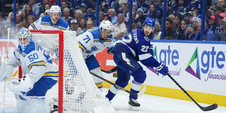 Blues Lose 4-1 to Lightning Blues Lose 4-1 to Lightning