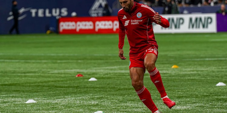 D.C. United-Chicago Fire game briefly paused after toddler runs onto field D.C. United-Chicago Fire game briefly paused after toddler runs onto field