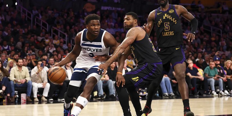 JJ Redick notes Lakers’ strong defense against Wolves JJ Redick notes Lakers’ strong defense against Wolves