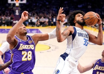 Lakers Believe Zone Defense Enhances Title Chances Lakers Believe Zone Defense Enhances Title Chances