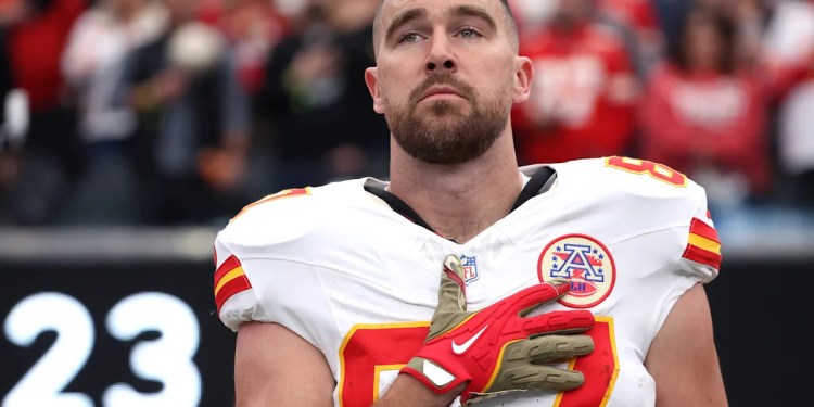 Giants Free Agency Rumors: Kelce, Dean, Linderbaum Giants Free Agency Rumors: Kelce, Dean, Linderbaum