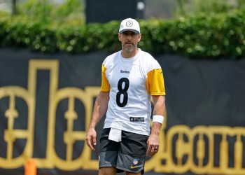 “All in”: Aaron Rodgers, Steelers pledge commitment to one another “All in”: Aaron Rodgers, Steelers pledge commitment to one another