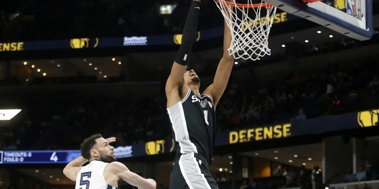 Spurs Defeat Grizzlies 123-98 Spurs Defeat Grizzlies 123-98