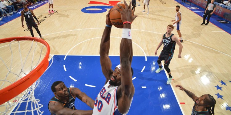 Pistons Defeat Sixers, Secure No. 1 Seed in East Pistons Defeat Sixers, Secure No. 1 Seed in East