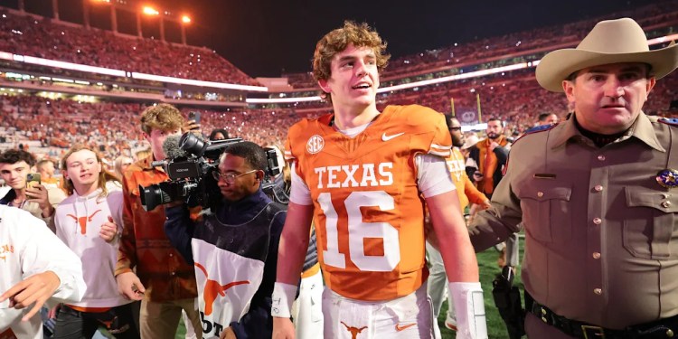 Arch Manning to Return to Texas in 2026 Arch Manning to Return to Texas in 2026