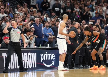 Nicolas Batum’s Out-of-Bounds Mistake Costs Clippers Against Spurs Nicolas Batum’s Out-of-Bounds Mistake Costs Clippers Against Spurs