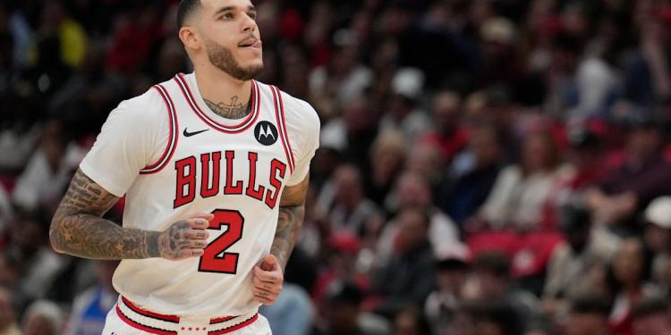 Lonzo Ball sidelined with wrist injury 3 games into his return from 2-plus season absence Lonzo Ball sidelined with wrist injury 3 games into his return from 2-plus season absence