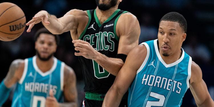 Hornets’ Grant Williams ejected after tackling former teammate Jayson Tatum in Celtics’ 124-109 win Hornets’ Grant Williams ejected after tackling former teammate Jayson Tatum in Celtics’ 124-109 win