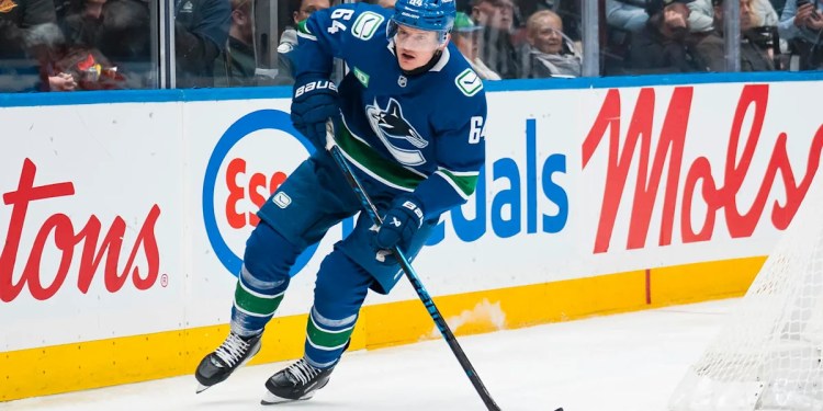 NHL Rumors: Flyers Interested in Canucks Forward NHL Rumors: Flyers Interested in Canucks Forward