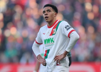 Augsburg defender Noahkai Banks considers switching from USMNT to Germany Augsburg defender Noahkai Banks considers switching from USMNT to Germany