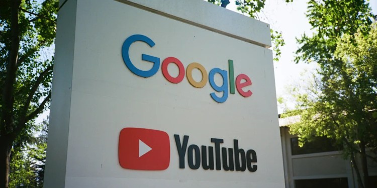 NFL nearing agreement with YouTube for regular season package NFL nearing agreement with YouTube for regular season package