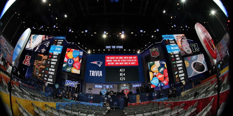 2026 NFL Mock Draft: Early Quarterbacks for Raiders, Jets, Cardinals, Titans 2026 NFL Mock Draft: Early Quarterbacks for Raiders, Jets, Cardinals, Titans