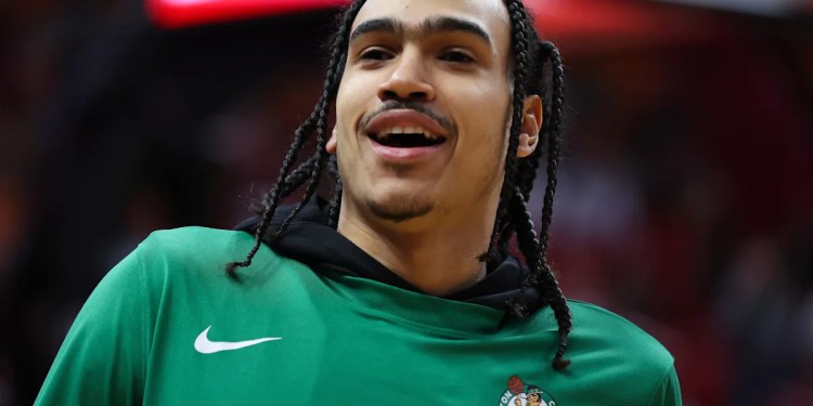 Former Celtics Guard Returns to Boston Former Celtics Guard Returns to Boston