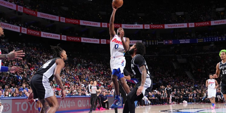 Sixers Play Spurs in Back-to-Back Schedule Sixers Play Spurs in Back-to-Back Schedule