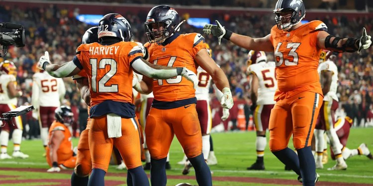 Broncos Defeat Commanders 27-26 in Overtime Broncos Defeat Commanders 27-26 in Overtime