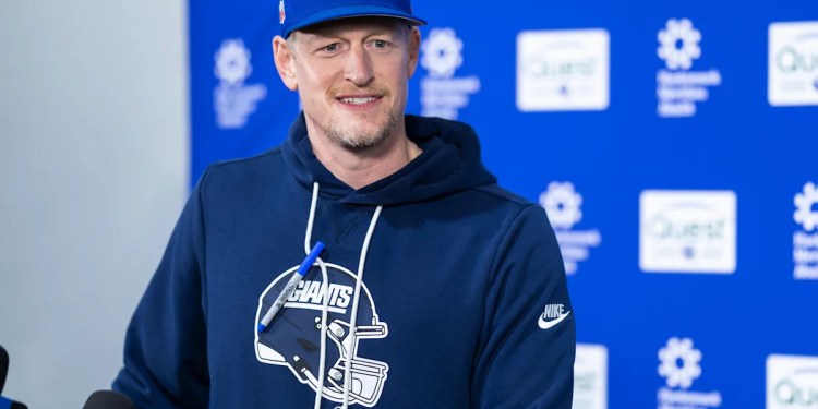 Charlie Bullen’s Coaching Status with Giants Remains Unclear
Browns Request Interview with Bullen Charlie Bullen’s Coaching Status with Giants Remains Unclear
Browns Request Interview with Bullen