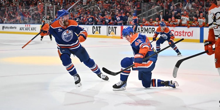 Ex-Penguins Winger Performs Well in Oilers Playoff Game Ex-Penguins Winger Performs Well in Oilers Playoff Game