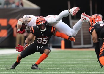 Bengals Re-sign Jalen Davis and Kendall Milton Bengals Re-sign Jalen Davis and Kendall Milton