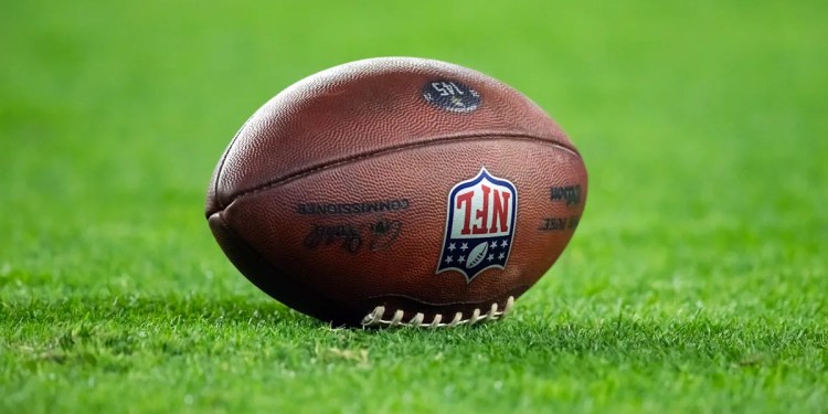 NFL cites Referees Association for replacement officials plan NFL cites Referees Association for replacement officials plan