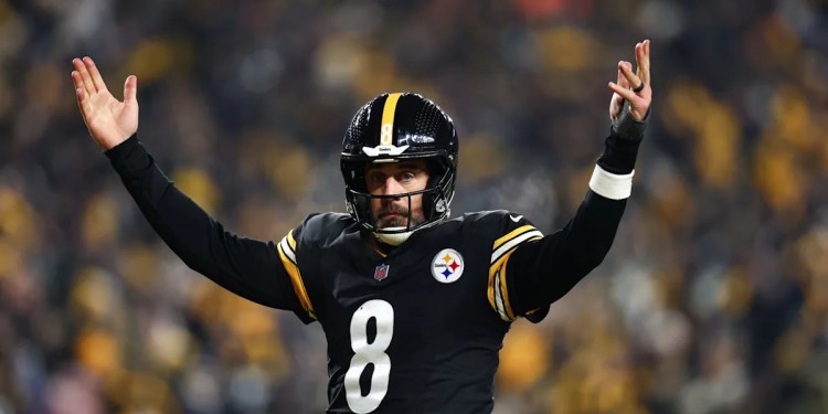 Steelers Secure AFC North Title and Playoff Spot with 26-24 Win Steelers Secure AFC North Title and Playoff Spot with 26-24 Win