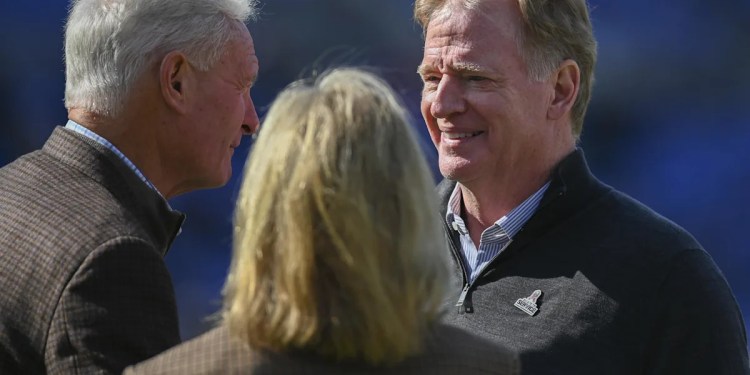 Browns Begin Construction on .6 Billion Stadium
Key Points from Stadium Groundbreaking Browns Begin Construction on .6 Billion Stadium
Key Points from Stadium Groundbreaking