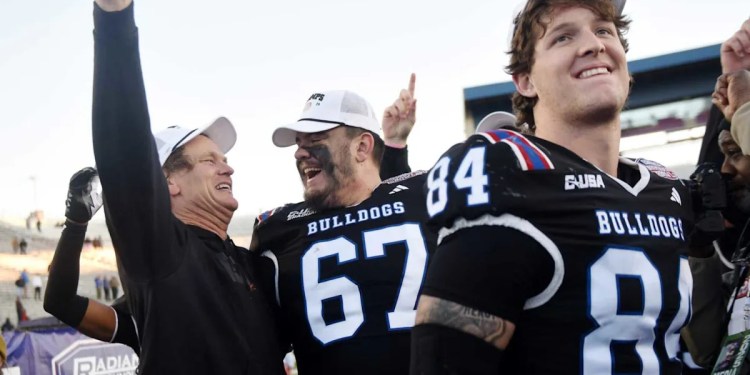 Louisiana Tech defeats Coastal Carolina 23-14 in Independence Bowl Louisiana Tech defeats Coastal Carolina 23-14 in Independence Bowl