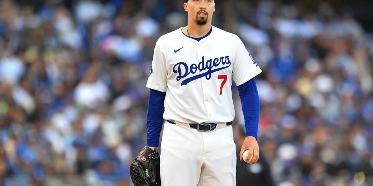 Dodgers scrap bullpen session for 2-time Cy Young winner Blake Snell, who felt discomfort in injured shoulder after throwing Dodgers scrap bullpen session for 2-time Cy Young winner Blake Snell, who felt discomfort in injured shoulder after throwing