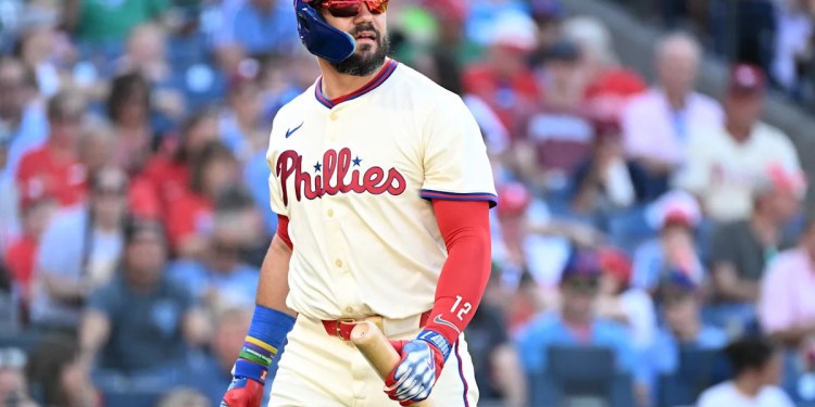 Schwarber Hits 438-Foot Home Run at Phillies Camp Schwarber Hits 438-Foot Home Run at Phillies Camp