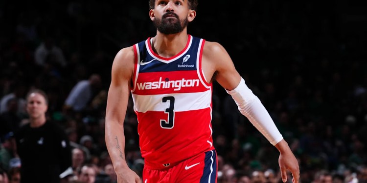 Trae Young out indefinitely with quad and back injuries Trae Young out indefinitely with quad and back injuries