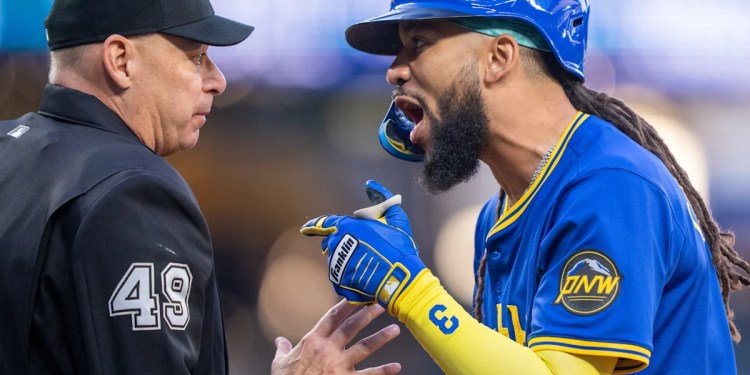 Mariners SS J.P. Crawford goes ballistic after ejection over wrong third-strike call vs. Nationals Mariners SS J.P. Crawford goes ballistic after ejection over wrong third-strike call vs. Nationals