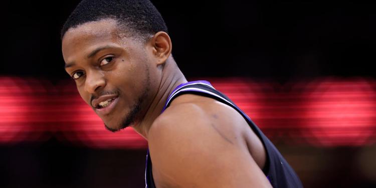 The Spurs’ deal for De’Aaron Fox is the weekend blockbuster that should have the West’s attention The Spurs’ deal for De’Aaron Fox is the weekend blockbuster that should have the West’s attention