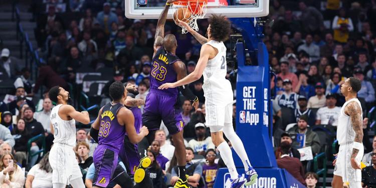 Did LeBron James just throw down the best dunk of his career at 40 years old? Did LeBron James just throw down the best dunk of his career at 40 years old?
