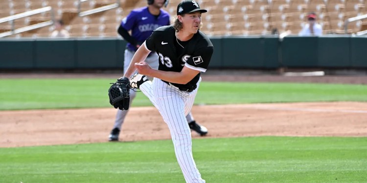 White Sox Lose to Kansas City
Pitching Struggles in Defeat White Sox Lose to Kansas City
Pitching Struggles in Defeat