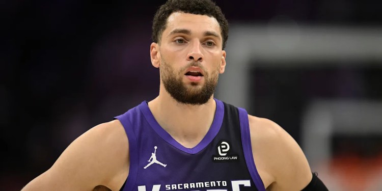 Kings’ Zach LaVine to Have Season-Ending Right Hand Surgery Kings’ Zach LaVine to Have Season-Ending Right Hand Surgery