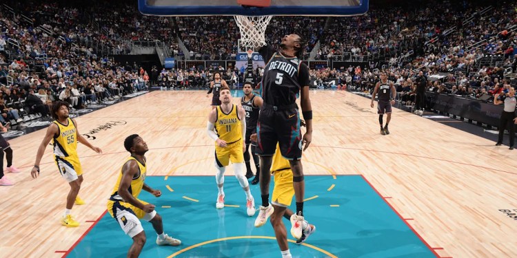 Pistons defeat Pacers in decisive victory Pistons defeat Pacers in decisive victory