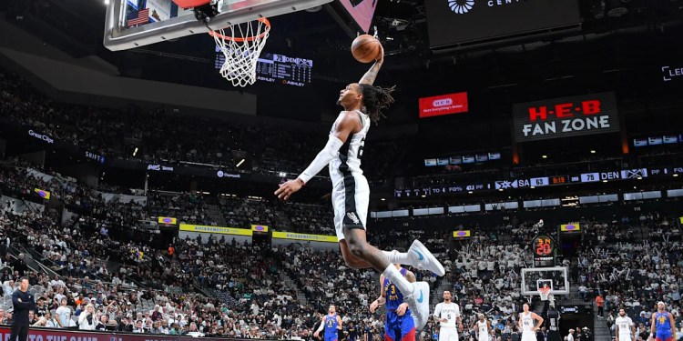 Spurs vs. Nuggets Player Grades: Starters Underperform in Loss Spurs vs. Nuggets Player Grades: Starters Underperform in Loss