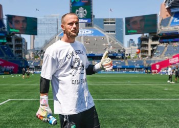 Sounders owner angrily confronts players over 'Club World Ca$h Grab' warm-up shirts, per reports Sounders owner angrily confronts players over 'Club World Ca$h Grab' warm-up shirts, per reports