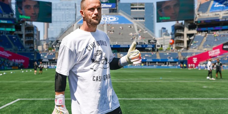 Sounders owner angrily confronts players over 'Club World Ca$h Grab' warm-up shirts, per reports Sounders owner angrily confronts players over 'Club World Ca$h Grab' warm-up shirts, per reports