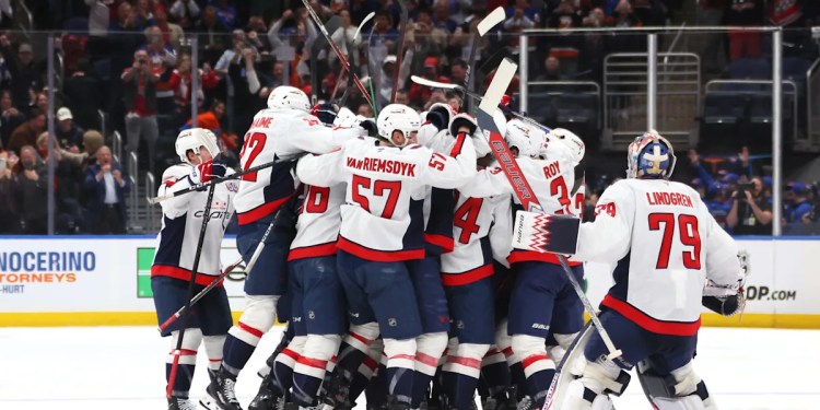 Alex Ovechkin’s record goal: Sports world reacts to NHL star’s milestone, including Michael Phelps asking ‘Is 1,000 a possibility?’ Alex Ovechkin’s record goal: Sports world reacts to NHL star’s milestone, including Michael Phelps asking ‘Is 1,000 a possibility?’