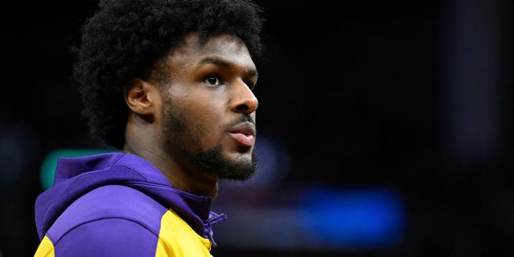 Bronny James throws down poster dunk, scores 31 points in win for G League Lakers Bronny James throws down poster dunk, scores 31 points in win for G League Lakers