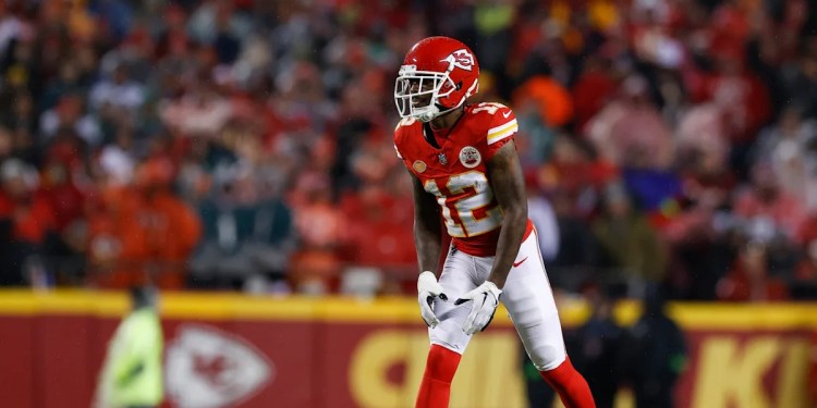 Bills add Mecole Hardman to roster, elevate Gabe Davis Bills add Mecole Hardman to roster, elevate Gabe Davis